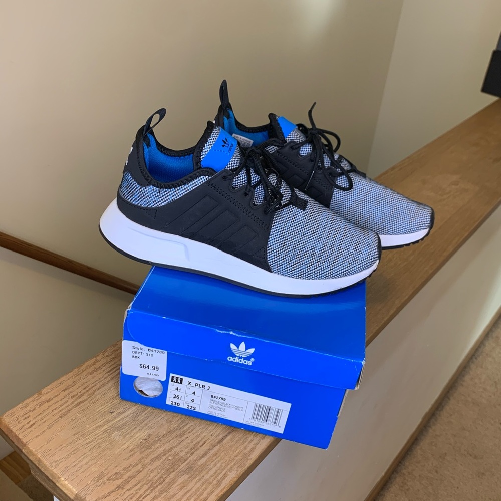 Adidas - Picture 3 of 3